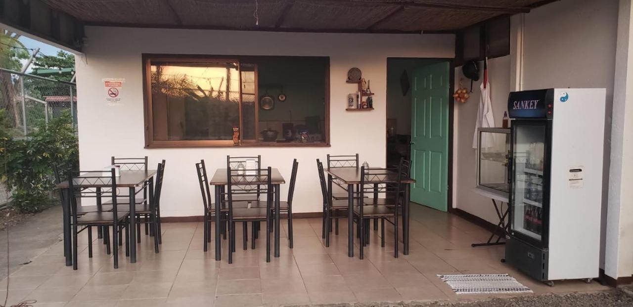 Cabinas Playa Bandera Parrita Exterior photo